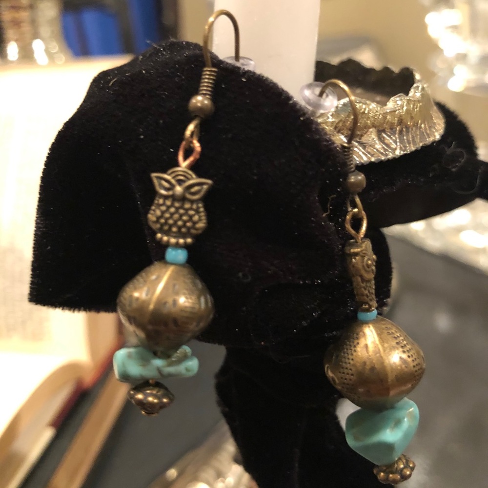 HANDMADE EAR RINGS - Picture 2 of 3